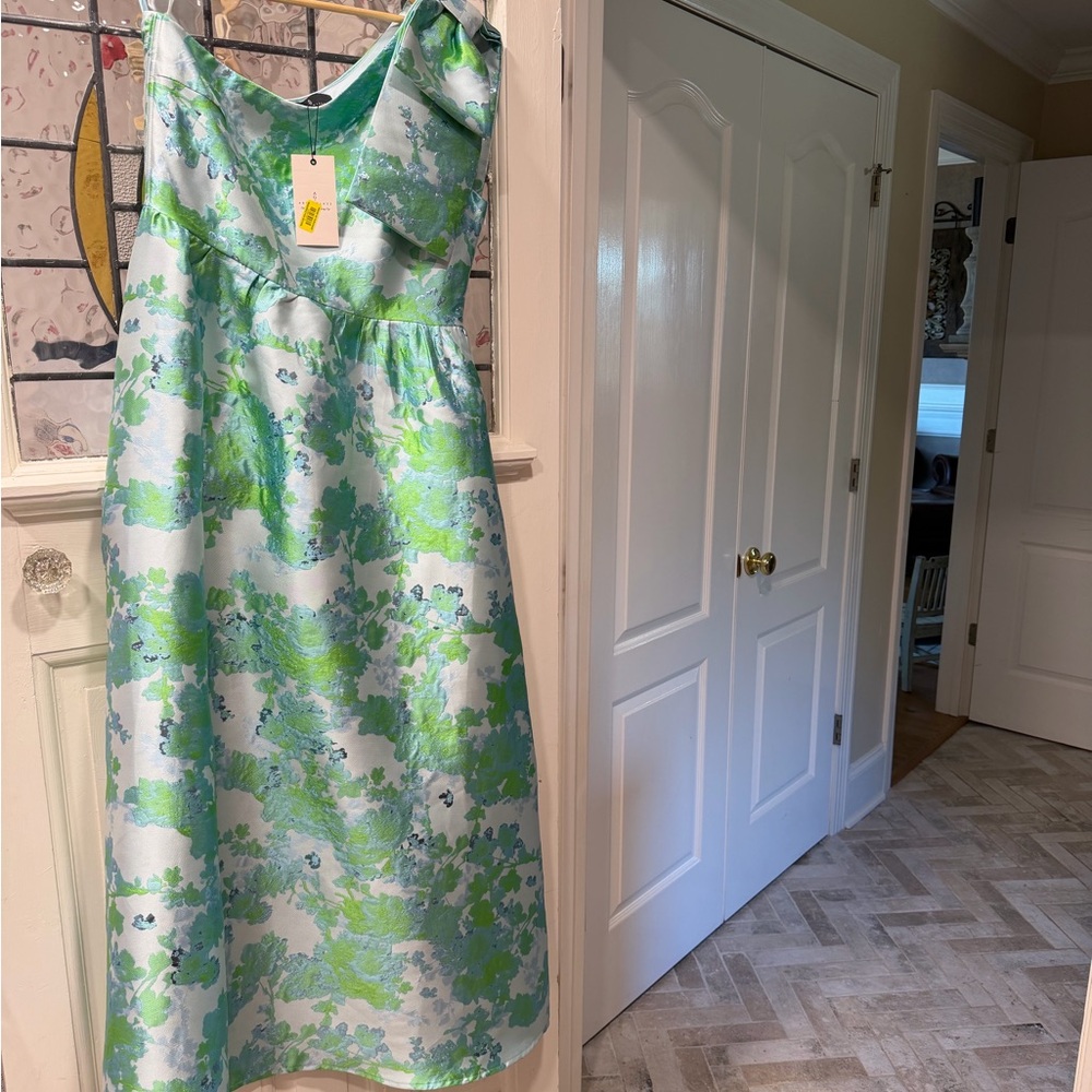 💚 NWT Abbey Glass Green Abstract One Shoulder Bow Dress L $395
